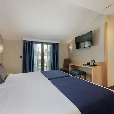 Hotel Pedro I De Aragon 4 Estrellas Superior Huesca Room photo