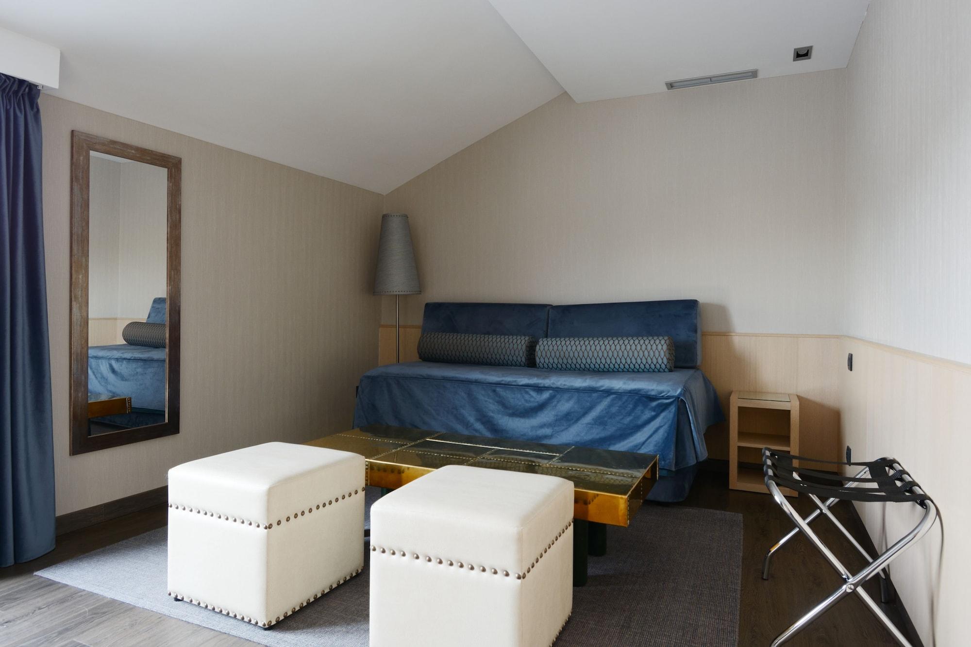 Pedro I De Aragon Hotel 4*