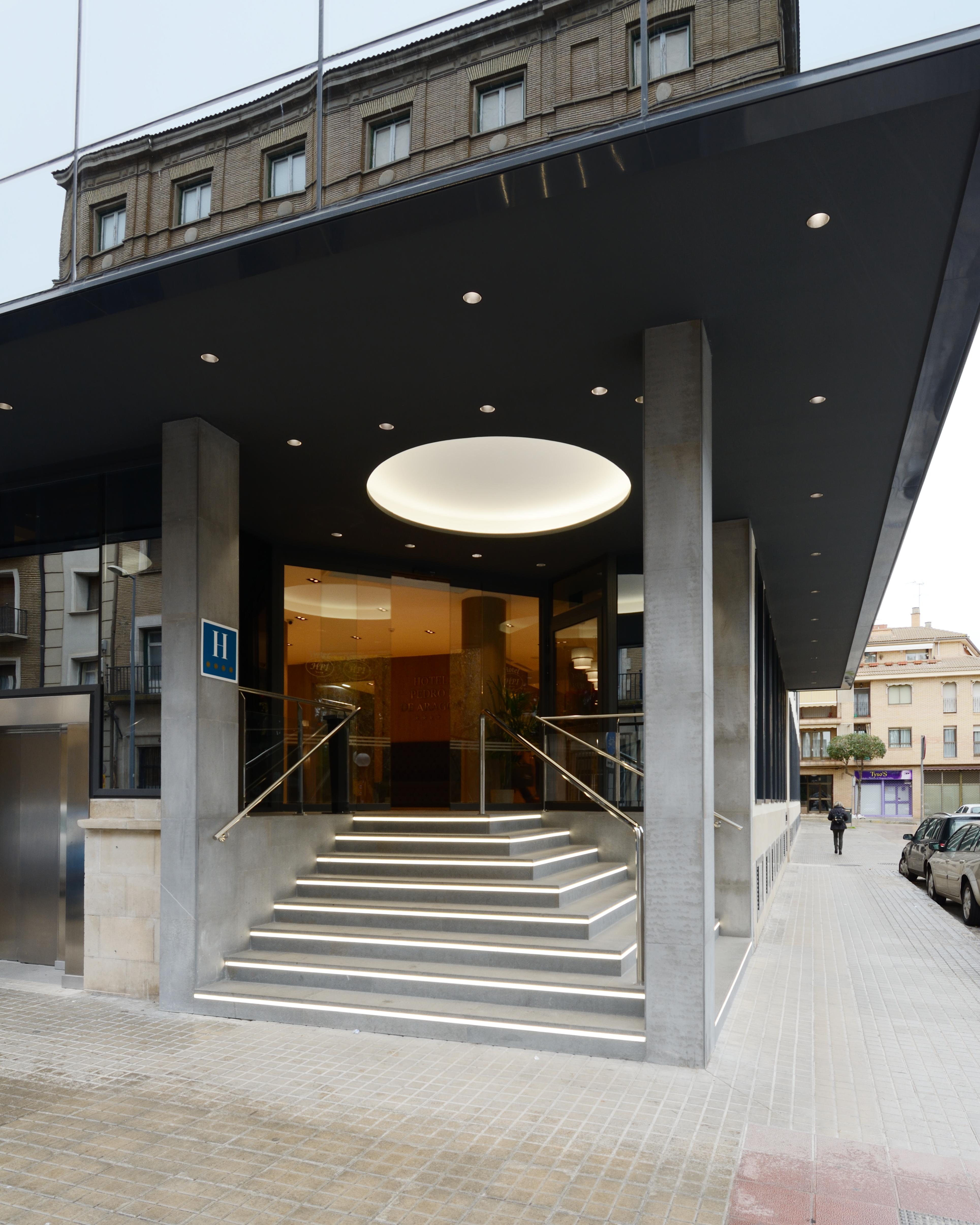 Pedro I De Aragon Hotel