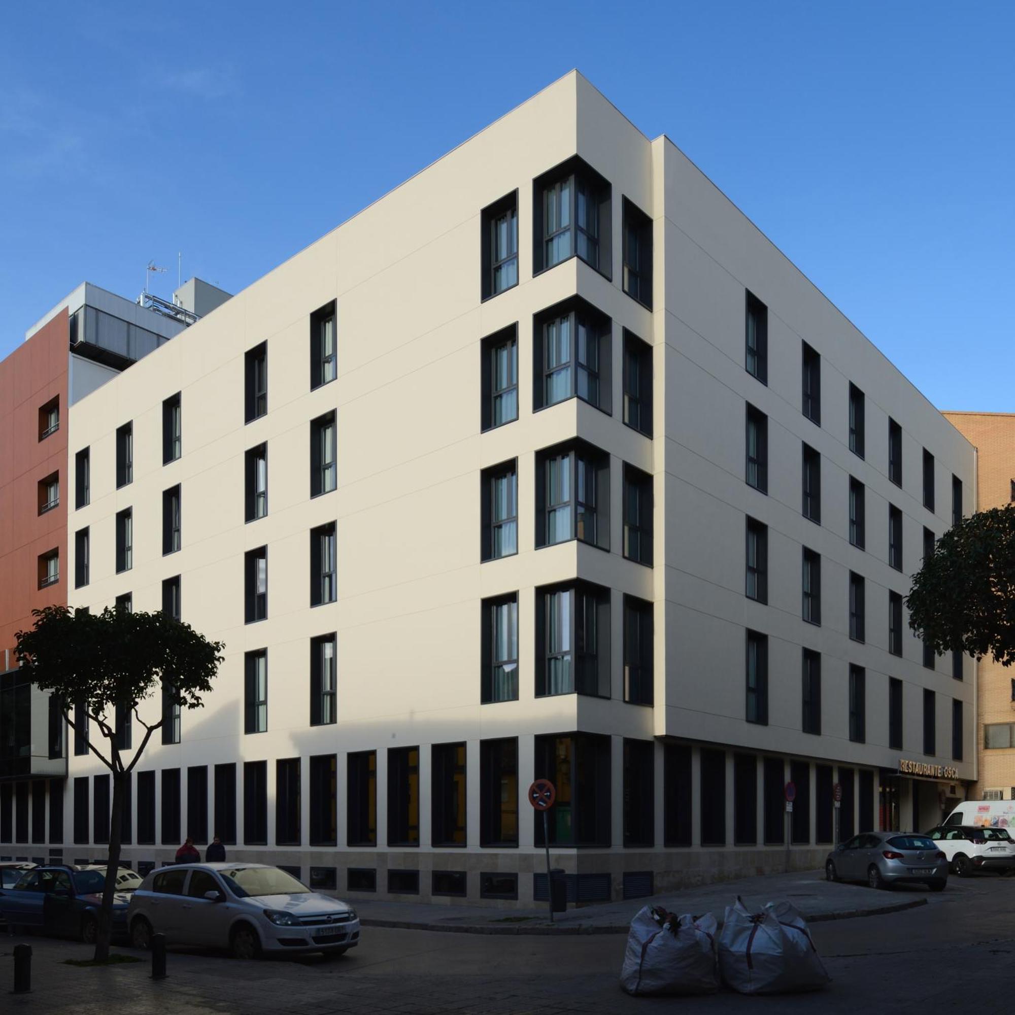 Hotel Pedro I De Aragon 4*