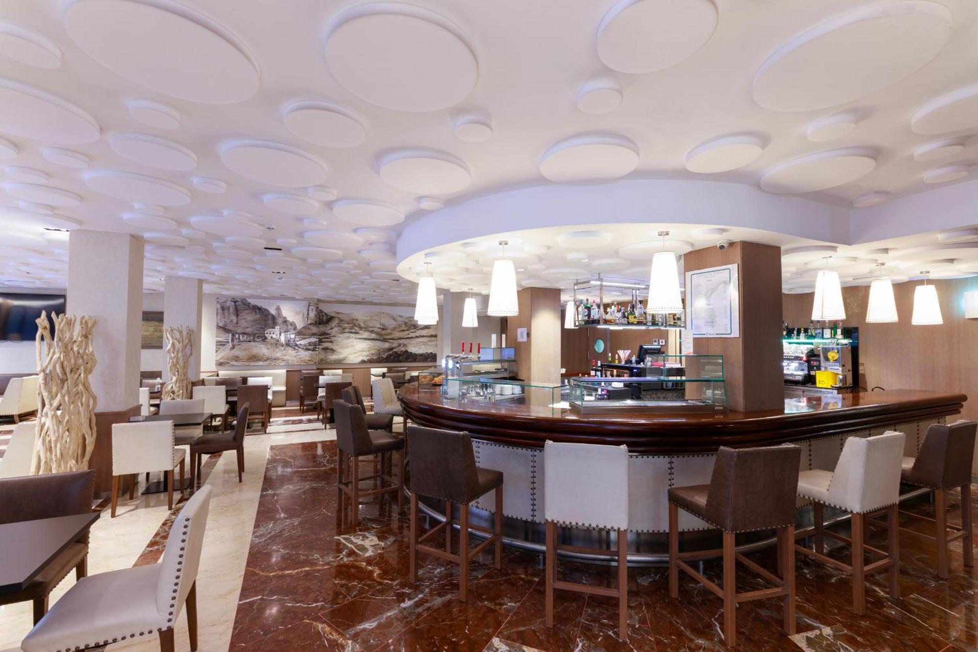Pedro I De Aragon Hotel 4*